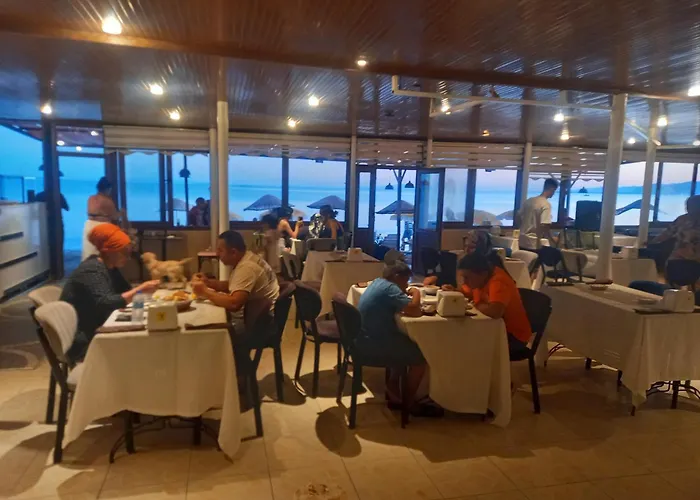 Paradise Akcay 호텔