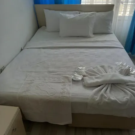 Paradise Akcay * 에드레미트