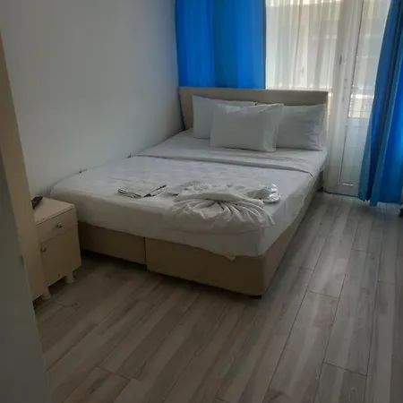 Paradise Akcay 호텔 *