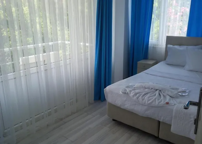 Hotel Paradise Akcay *